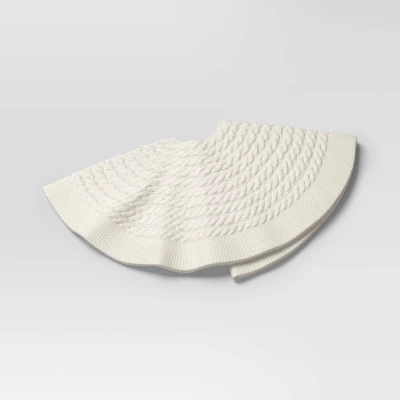 48" Centric Cable Knit Tree Skirt - Wondershop™ 8 48" Centric Cable Knit Tree Skirt - Wondershop™ - Image 6